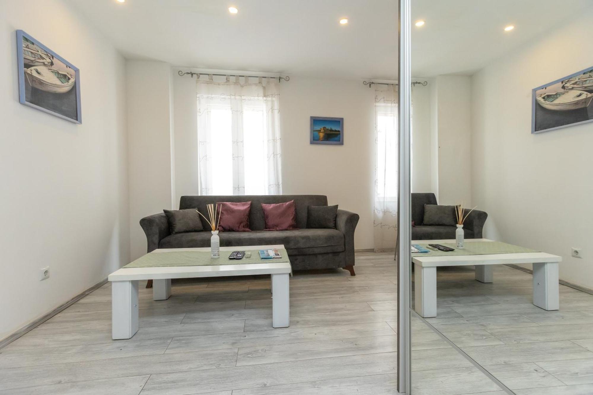 זאדאר Alpha Loft 1Br Apartment In Center מראה חיצוני תמונה