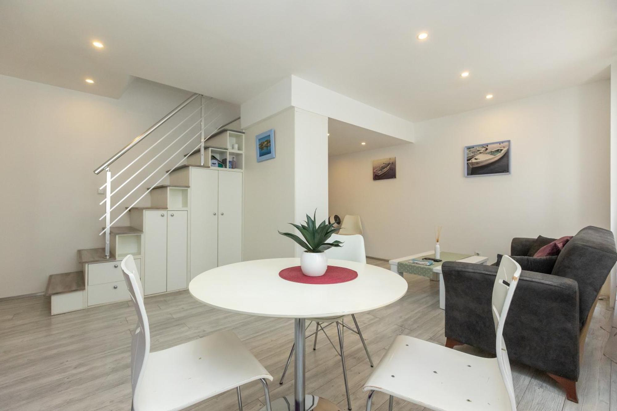 זאדאר Alpha Loft 1Br Apartment In Center מראה חיצוני תמונה